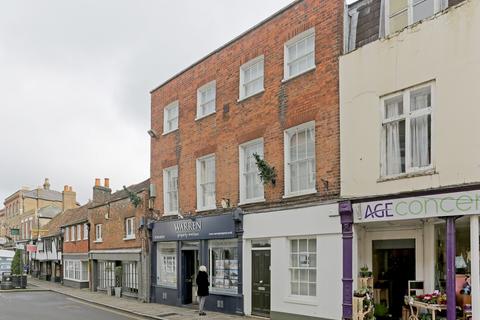 Retail property (high street) to rent, 52-52A High St Windsor SL4 6BL