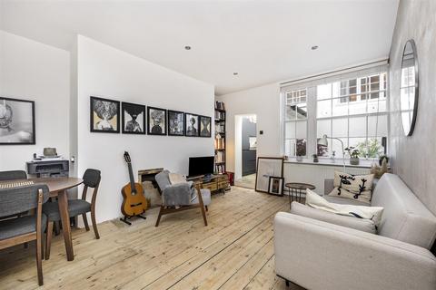 1 bedroom flat to rent, Brunswick Square, Hove