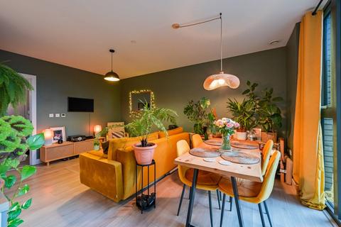 2 bedroom flat for sale, Woodberry Down, N4, Manor House, LONDON, N4