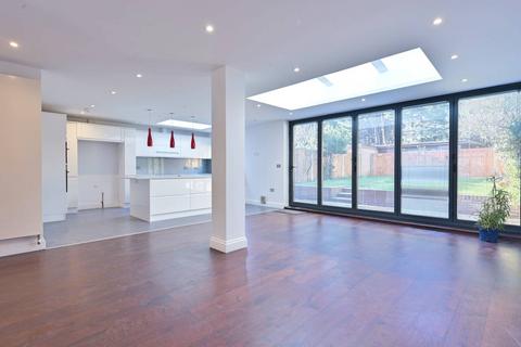 5 bedroom house to rent, Bowness Crescent, Kingston, London, SW15