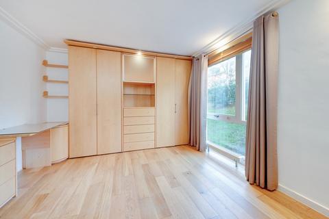 undefined, Netherhall Gardens, Hampstead, NW3