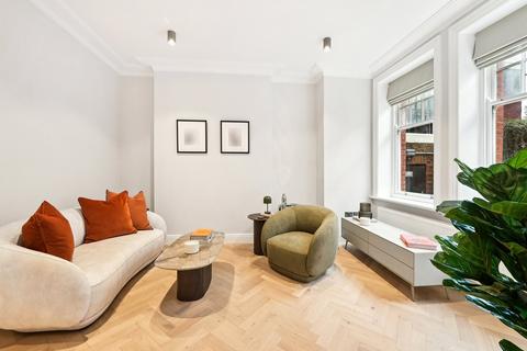undefined, Hamlet Gardens, King Street, W6