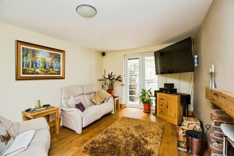 3 bedroom end of terrace house for sale, West View, West Yorkshire HX7