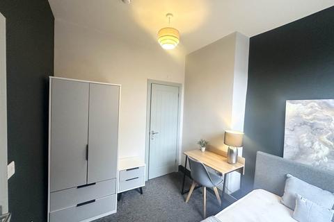 1 bedroom in a house share to rent, Beechwood Crescent (room 3), West Yorkshire LS4