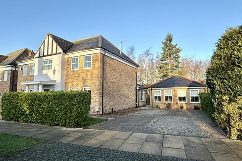 Wellington Drive, Wynyard