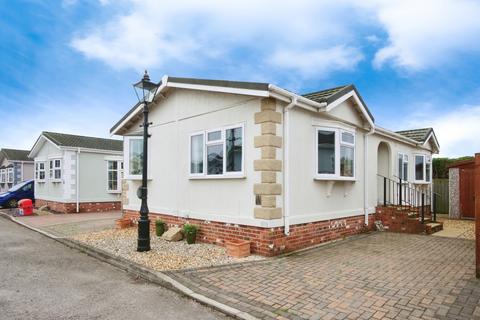 2 bedroom detached house for sale, Swanlow Drive, York YO23
