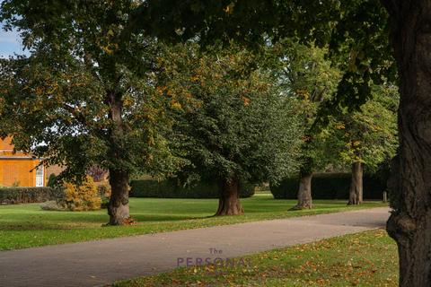 undefined, Redwood Drive, Epsom