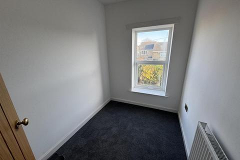 2 bedroom terraced house to rent, Rose Lynn Terrace, Bradford