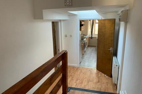 2 bedroom flat to rent, Pemberton Road, Haringey, N4