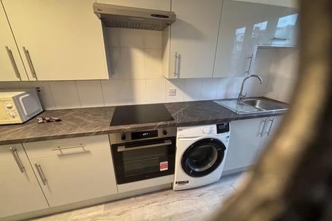 2 bedroom flat to rent, Pemberton Road, Haringey, N4