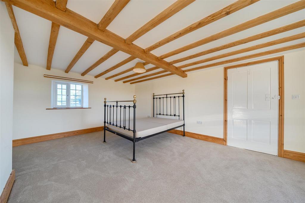 Bed 2 door.jpg