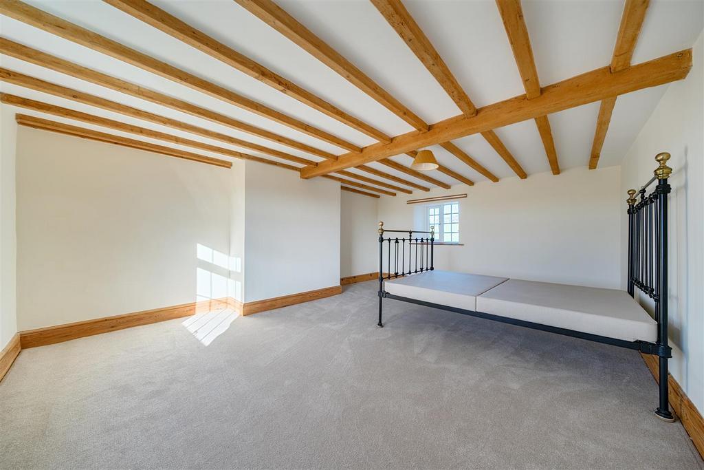 Bedroom 2.jpg