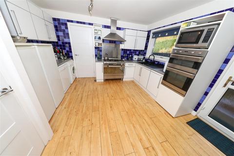 3 bedroom detached bungalow for sale, Cedar Drive, Glenrothes