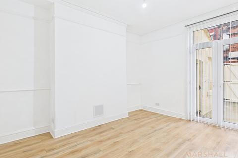 3 bedroom terraced house to rent, Esher Road, Liverpool, L6