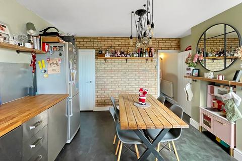 3 bedroom end of terrace house for sale, Una Road, Harwich, CO12