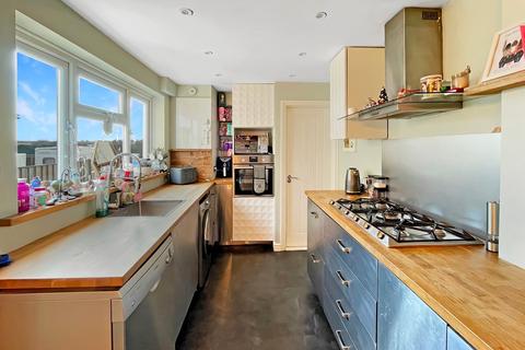 3 bedroom end of terrace house for sale, Una Road, Harwich, CO12