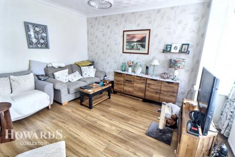 2 bedroom semi-detached bungalow for sale, Elm Avenue, Bradwell