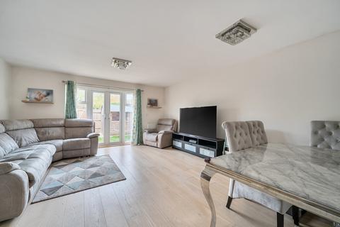 3 bedroom terraced house for sale, Woolhampton Way, Reading, Berkshire