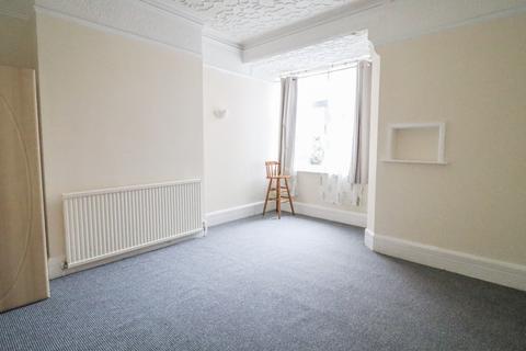 5 bedroom semi-detached house to rent, Gaywood Road, Kings Lynn