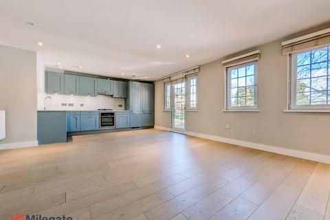 2 bedroom flat to rent, French Street, Sunbury-On-Thames TW16
