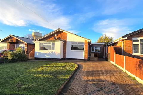 2 bedroom detached bungalow for sale, St. Georges Drive, Caister-On-Sea