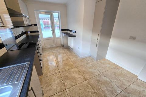 2 bedroom detached bungalow for sale, St. Georges Drive, Caister-On-Sea