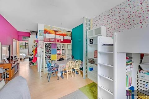 1 bedroom flat for sale, Spectacle Works, Jedburgh Road, E13 9LY
