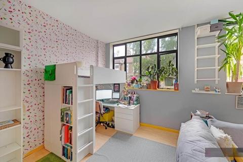1 bedroom flat for sale, Spectacle Works, Jedburgh Road, E13 9LY