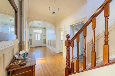 5 bedroom detached house for sale, Lady Ann Road, Batley