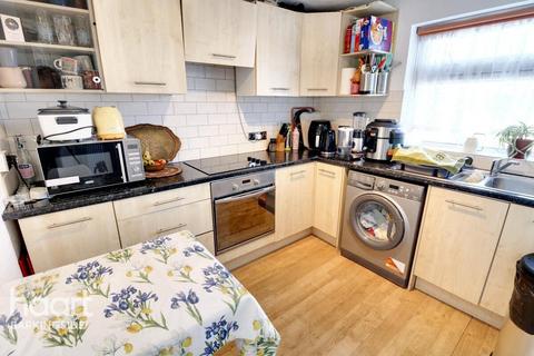 undefined, Netley Road, Newbury Park