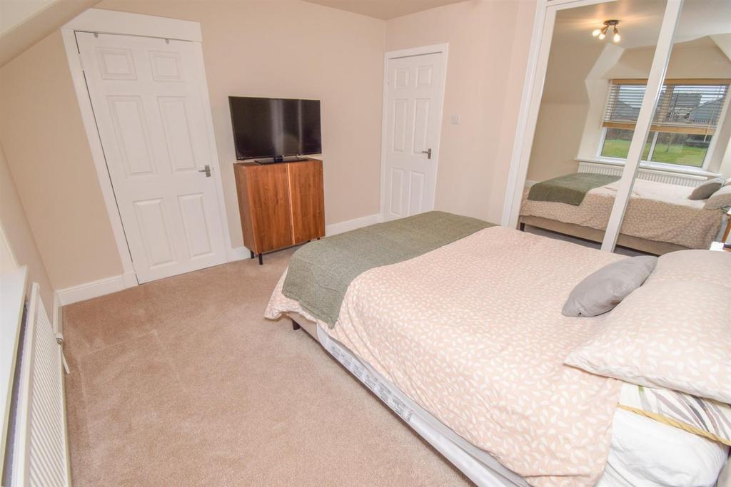 BEDROOM ONE (2)-2.jpg