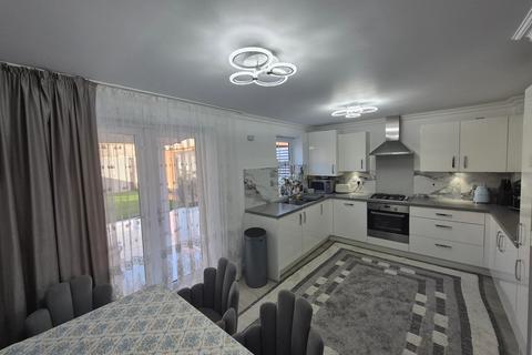 undefined, Dickens Close, Moulton, NN3 7DY