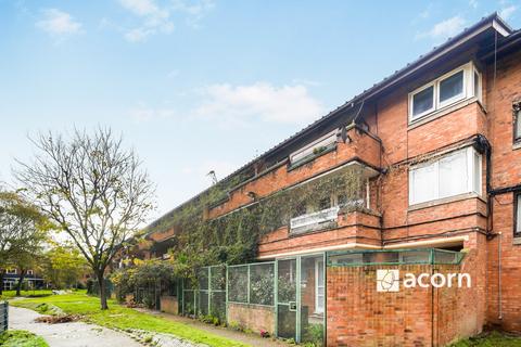 undefined, Don Phelan Close London SE5