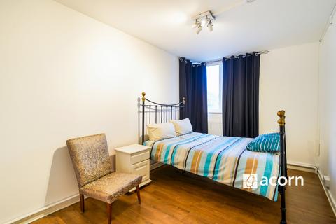 undefined, Don Phelan Close London SE5