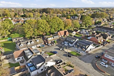 4 bedroom semi-detached house for sale, Victors Crescent, Hutton, Brentwood, CM13