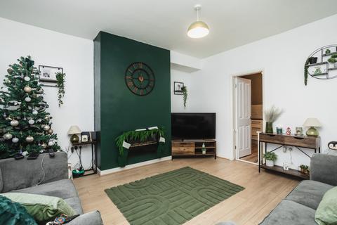 3 bedroom terraced house for sale, Avenue Road, Doncaster DN6