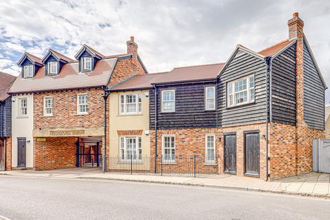 East Street, Rochford, SS4