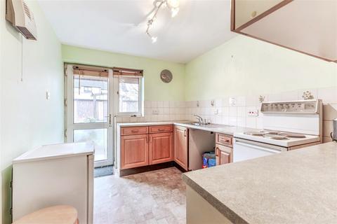 1 bedroom apartment for sale, St Peter's Court, Warwick CV35