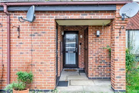 1 bedroom apartment for sale, St Peter's Court, Warwick CV35