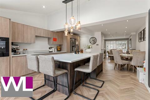 3 bedroom semi-detached house for sale, Winford Drive, Broxbourne EN10