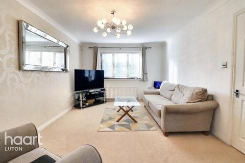 undefined, Charndon Close, Luton
