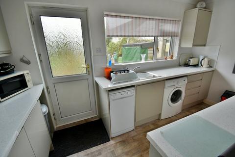 2 bedroom detached bungalow for sale, Dorset Avenue, Ferndown, BH22