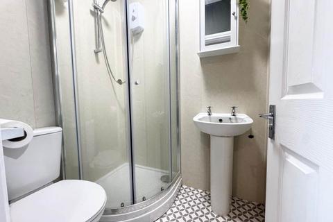 undefined, MARTIN TERRACE (room 3), West Yorkshire LS4