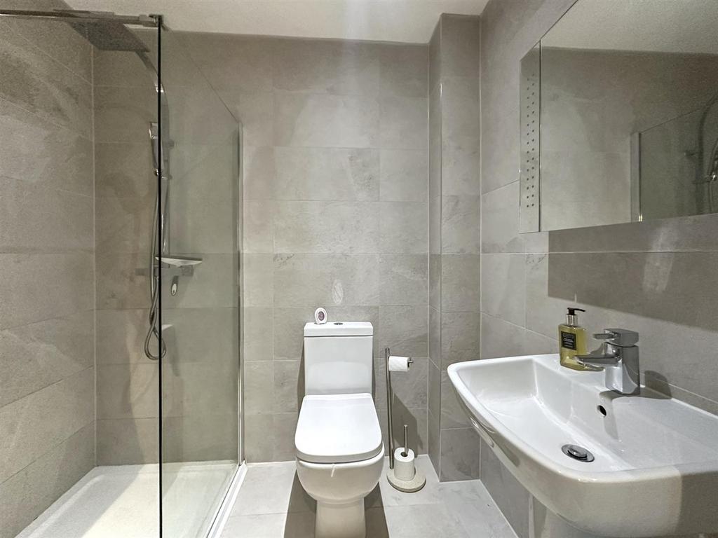 Ensuite