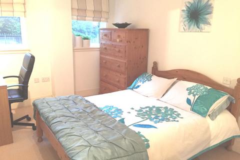 2 bedroom apartment to rent, Flat , Lanherne House,  The Downs, London