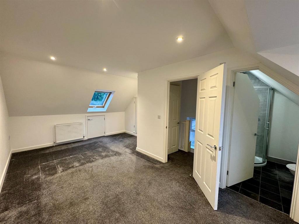 6a bedroom one.jpg