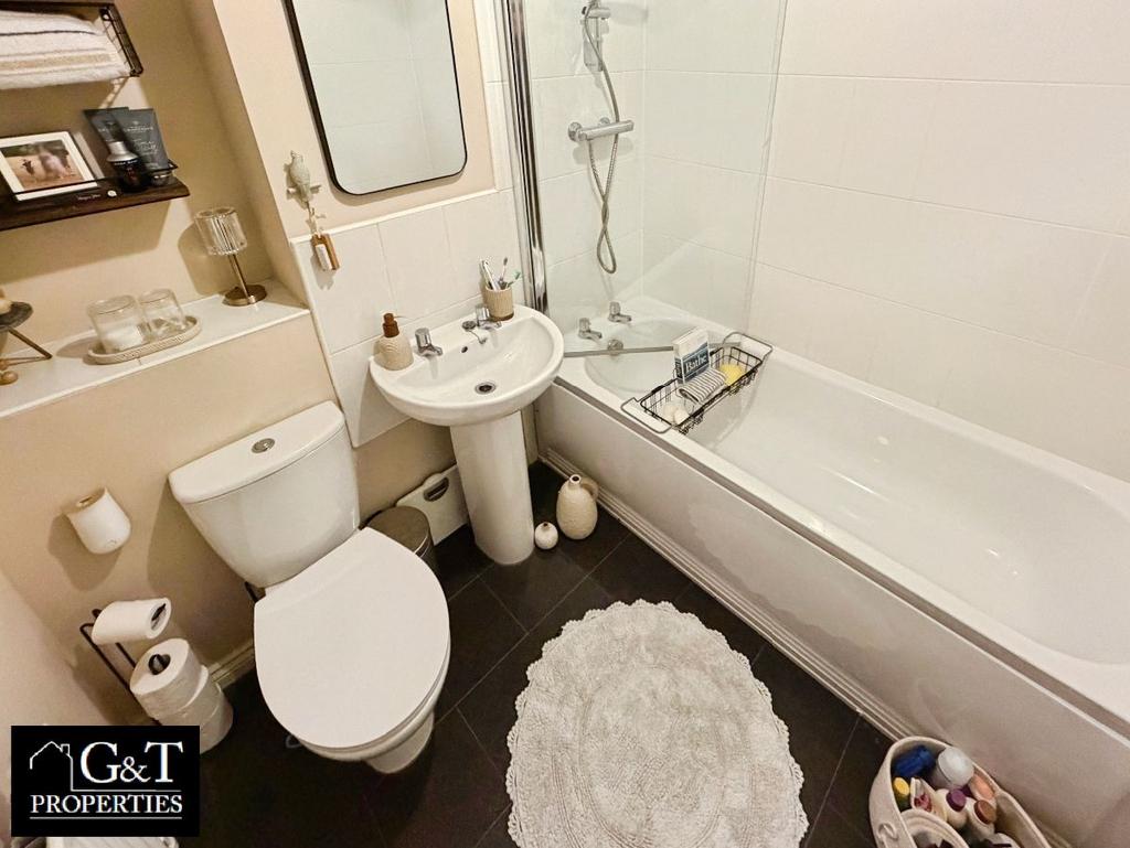 Family bathroom