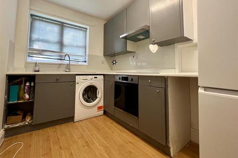 2 bedroom apartment to rent, Portland Mews, Newcastle Upon Tyne