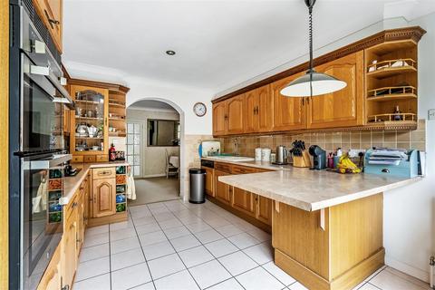 5 bedroom detached house for sale, Sandy Lane, South Cheam, SM2
