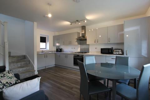 4 bedroom detached house to rent, Shrub Leaze, Bristol BS34